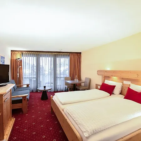 ホテル Club Only - By Mountain 3*