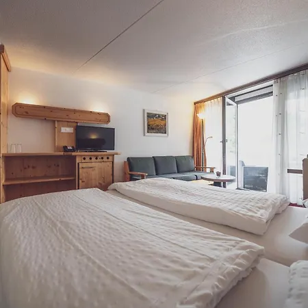 ホテル Club Only - By Mountain 3*