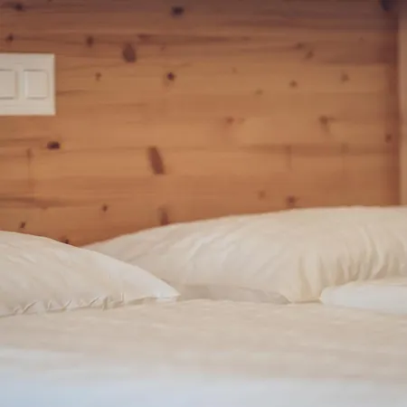 Club Only - By Mountain Готель Давос