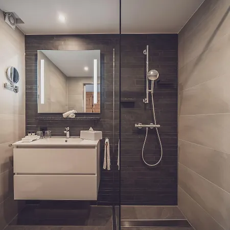 Club Only - By Mountain 3* ダヴォス・プラッツ