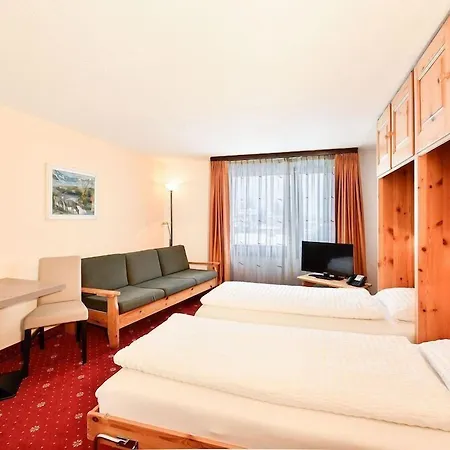 Готель Club Only - By Mountain