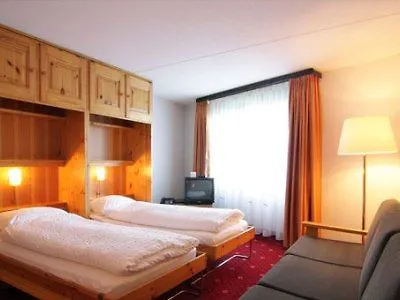 Club Only - By Mountain 3* Davos