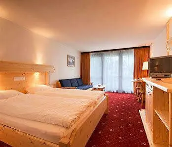 Hotel Club Only - By Mountain 3*