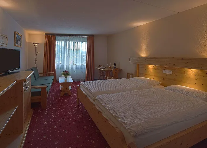 Club Only - By Mountain 3* Davos