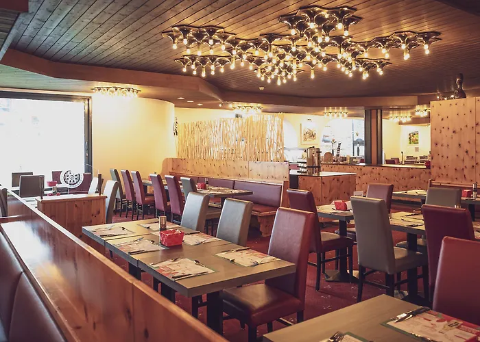 Hotel Club Only - By Mountain