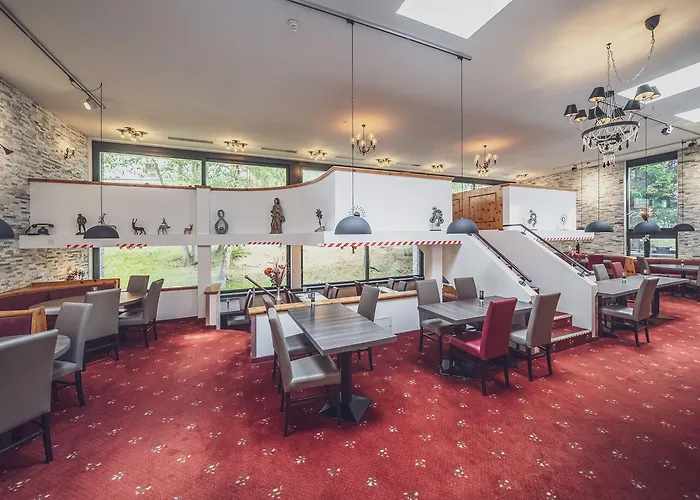 Hotel Club Only - By Mountain