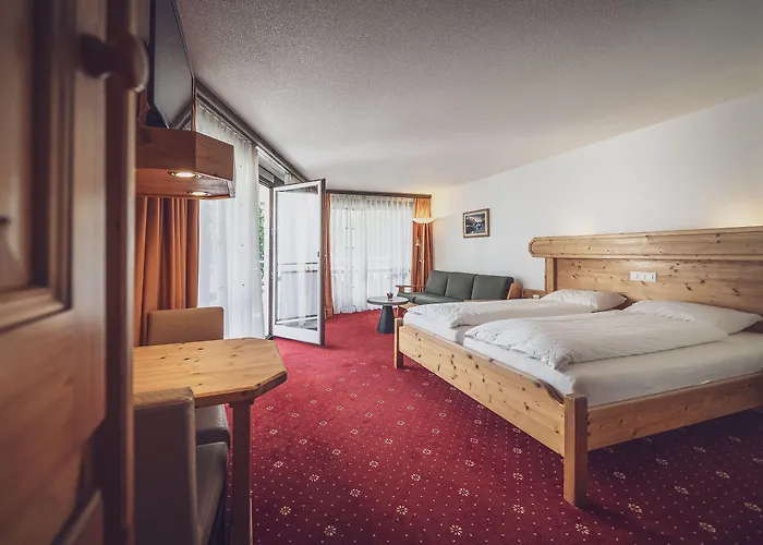 Hotel Club Only - By Mountain