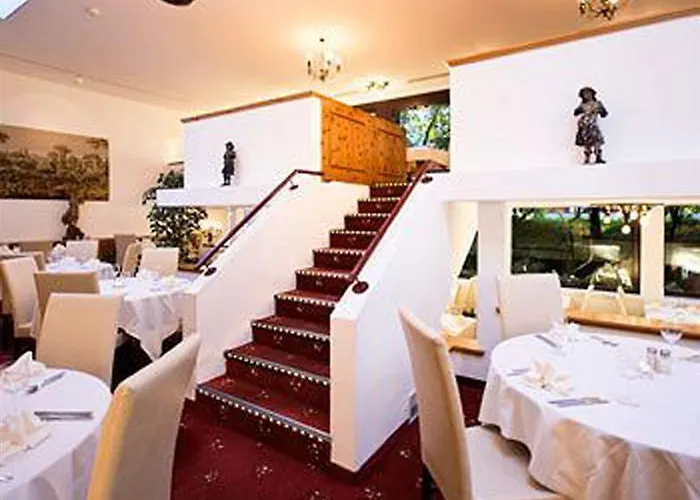 Club Only - By Mountain Davos