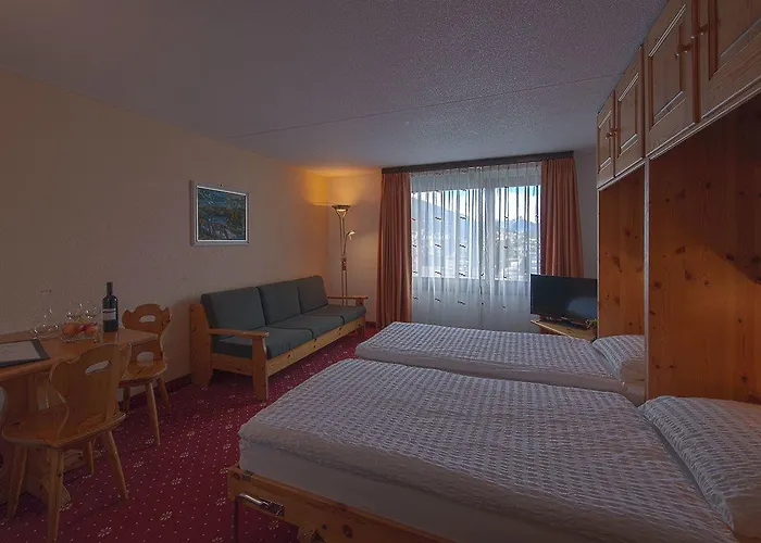 Hotel Club Only - By Mountain