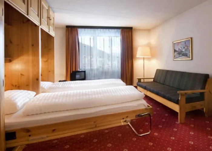 Club Only - By Mountain Davos